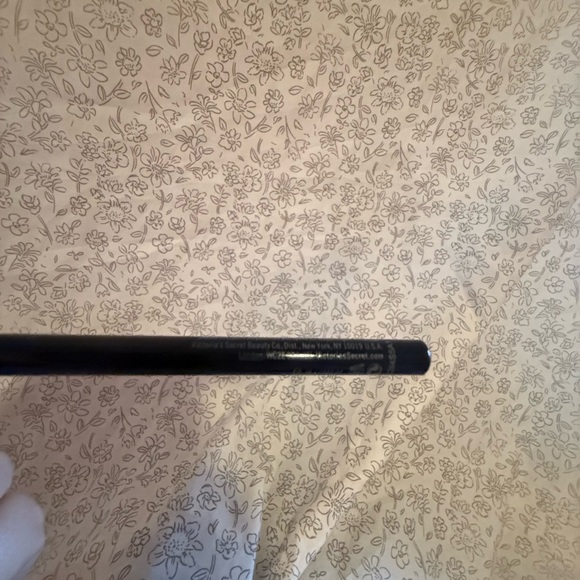 Victoria's Secret Black Eye Liner - Picture 5 of 6